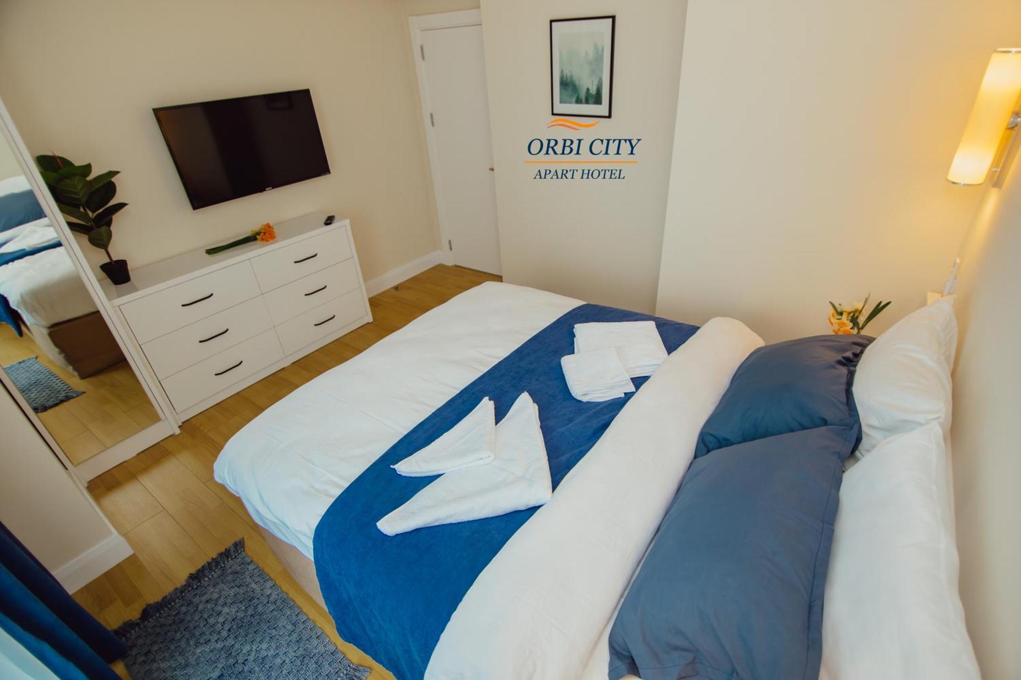 Apart-Hotel Orbi City Batumi Exterior foto